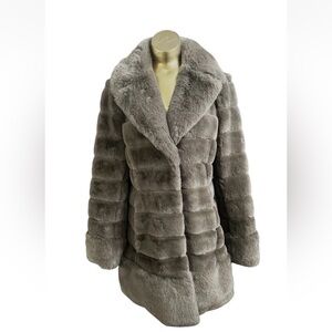 Jones New York Luxurious Gray Teddy Coat